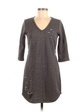 Everly Gray 3/4 Sleeve Distressed Knee Length Ruched Waist Dress Size Small- NWT